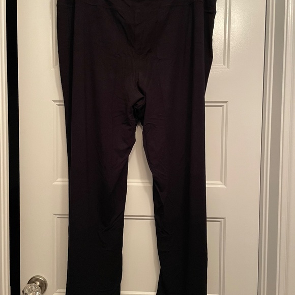 Black Pants (Bamboo) - Picture 2 of 3